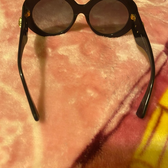 Versace Sunglasses - Picture 3 of 6
